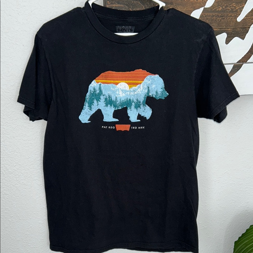 Levi's Black Graphic Tee Short Sleeve